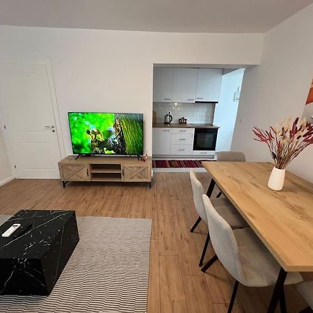 Modern Apt Near City Centre Shkoder Exterior photo